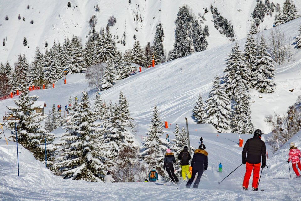 Skiing & ski rental in Vaujany INTERSPORT Rent
